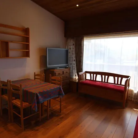 Cosy Pour 4 A L'alpe D'huez, Proche Pistes Et Commerces, Balcon Sud, Casier A Skis. - Fr-1-405-117 Apartment